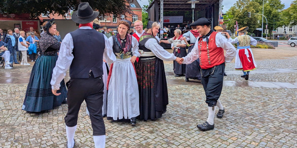 Tanz beim Landestrachtenfest